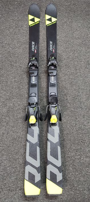 Narty Fischer RC4 RACE 150 cm + Fischer FJ 7