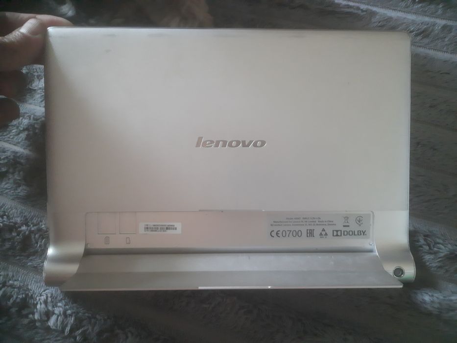 Lenovo yoga tab 10 дюймів