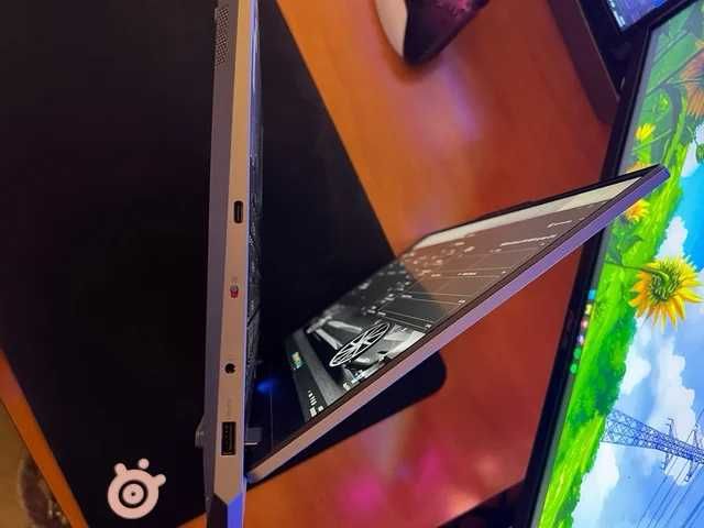 Portátil Gamer Lenovo LOQ 15IRX9