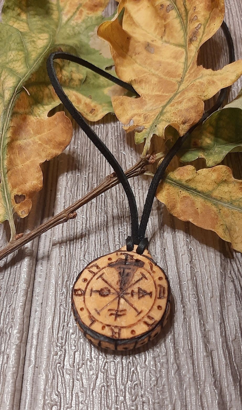 Tarot wisiorek drewniany naszyjnik naturalny eko talizman amulet