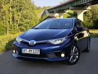 Toyota Auris 1,8 hybryda, z Niemiec, bezwypadkowy, FULL opcja, przebieg oryginał!!