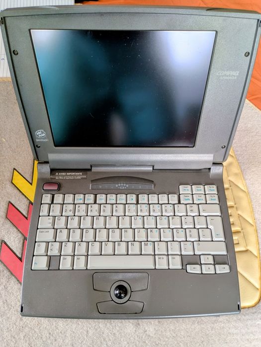 Toshiba Satellite 2100CDS e Compaq Armada 1120