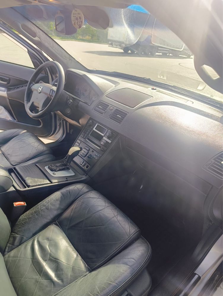 Volvo XC 90 - 2,9  biturbo - GAZ - 7 osobowy