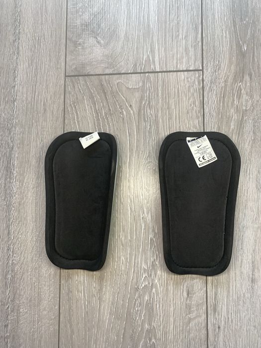 Ochraniacze na piszczele Nike