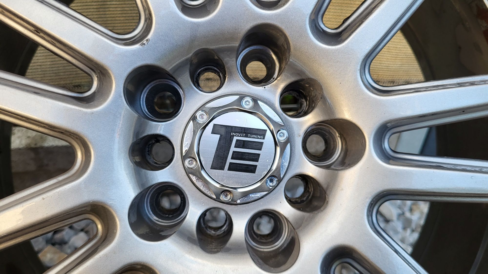 Felgi r18 Inovit Torque z oponami