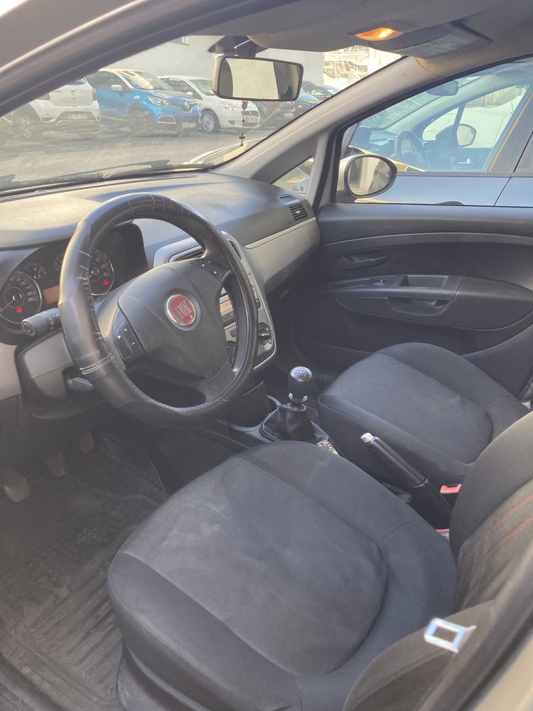 Carro Fiat Punto