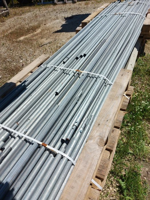 Tubos metálicos galvanizados calha montagem perfis quinados