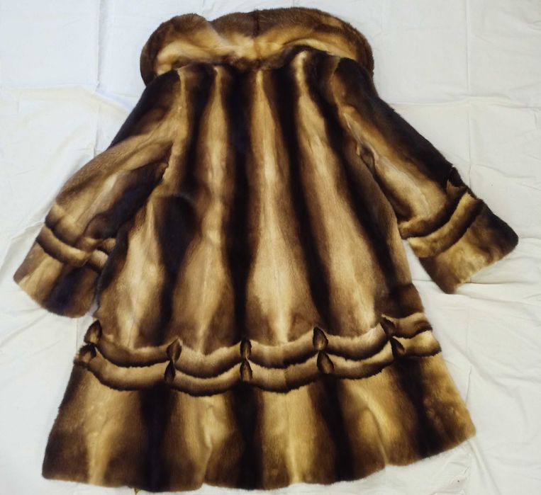 Шуба норковая в отличном состоянии