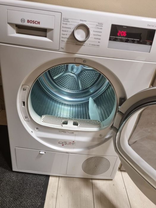 Сушильна машина Bosch WTN86201. Тепловий насос. 8 кг