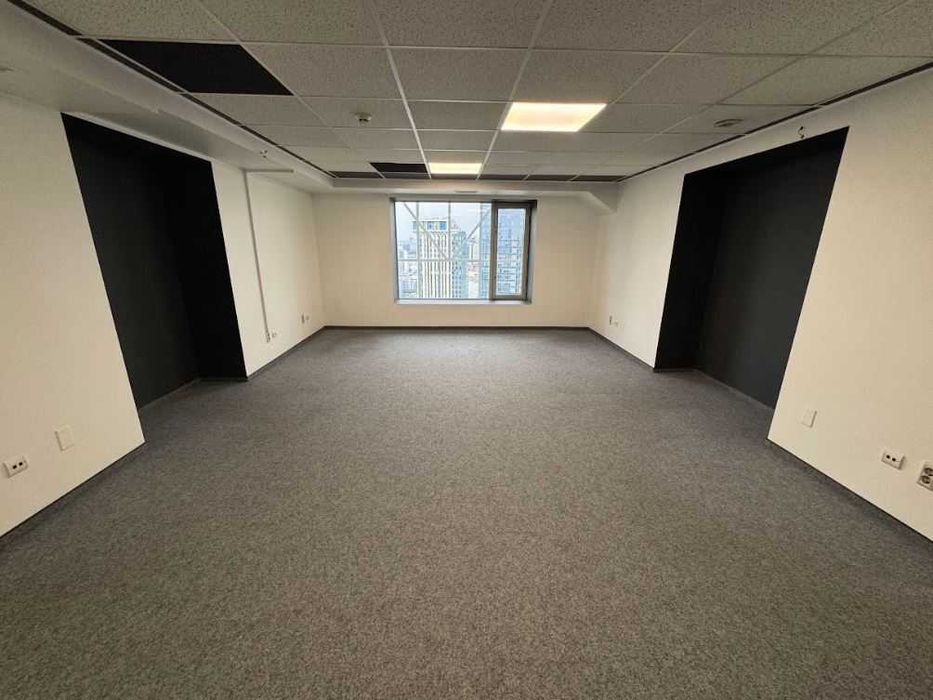 Офіс у БЦ, вул.Шовковична, м.Палац Спорту