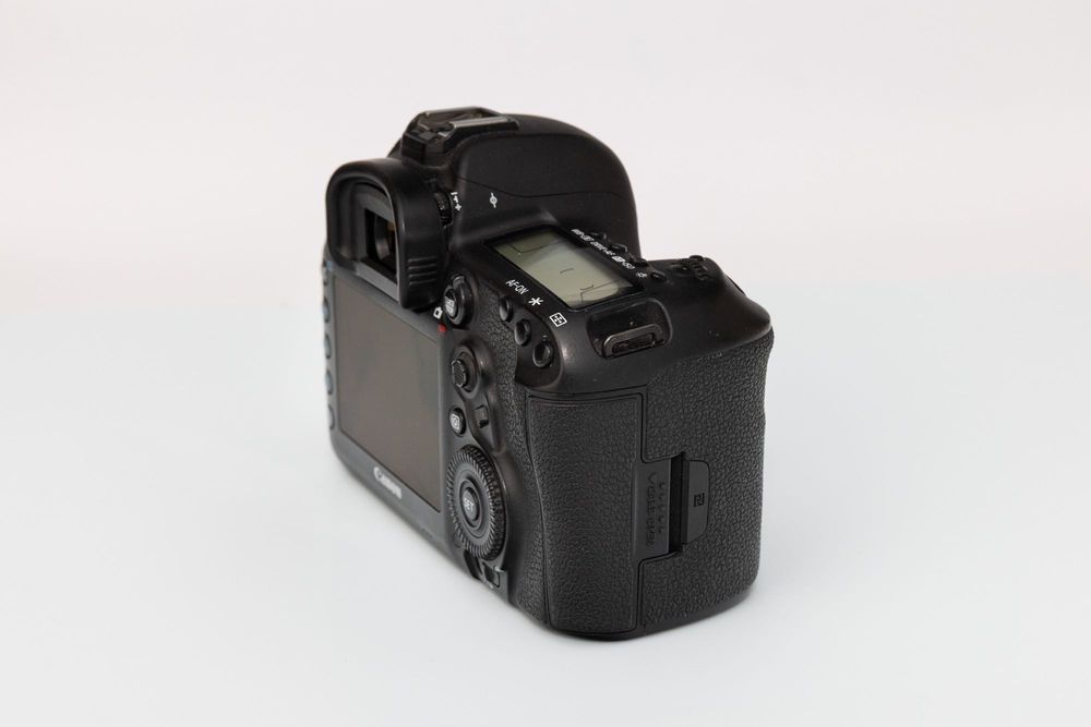 canon 5d mark IV - acessórios e caixa original