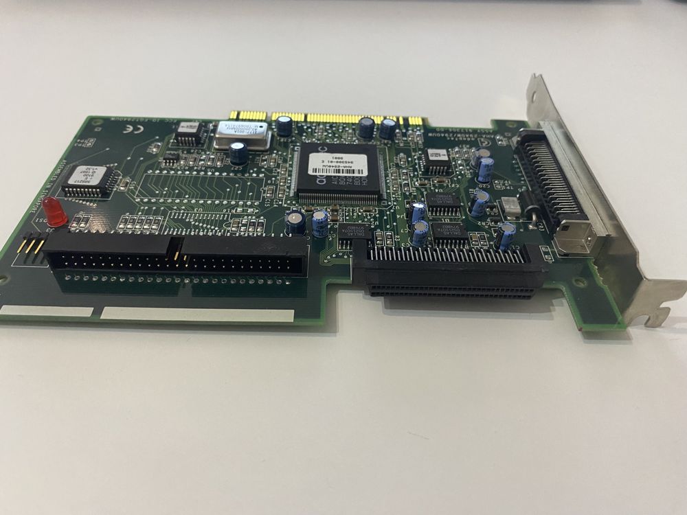 Kontroler SCSI PCI Adaptec AHA-2940UW