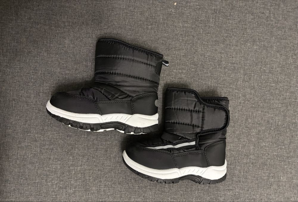 Sinsay р.27 уст.17,5см нога17см Дитячі зимові чоботи на хлопчика чорні