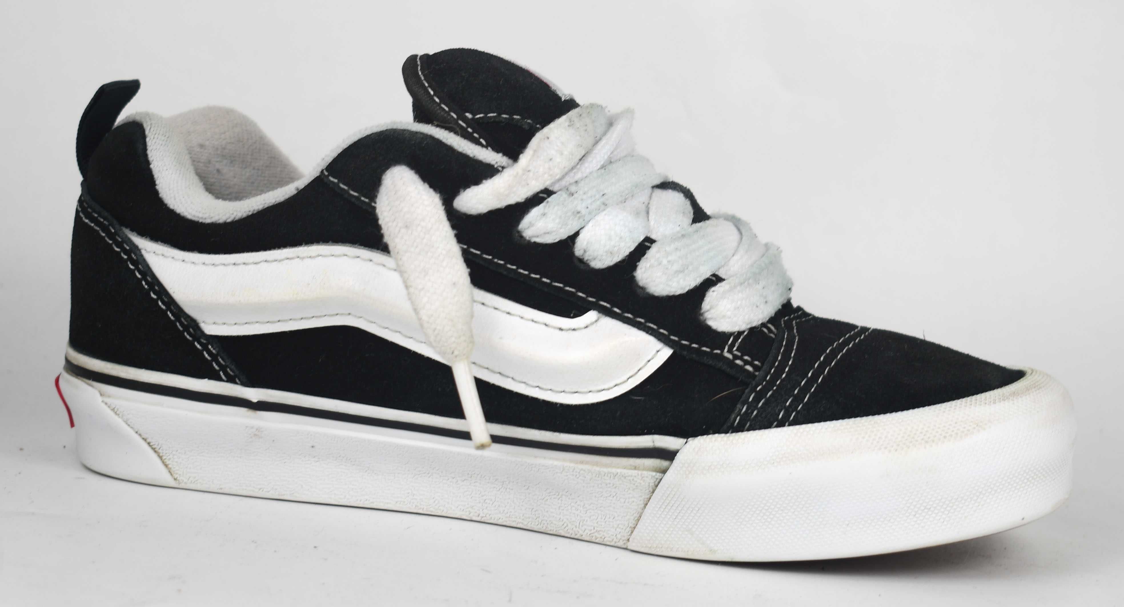 Używane Buty Vans Knu Skool Over 'Black True White' roz. 38