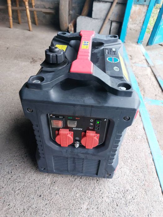 Продам інверторний генератор. Новий.