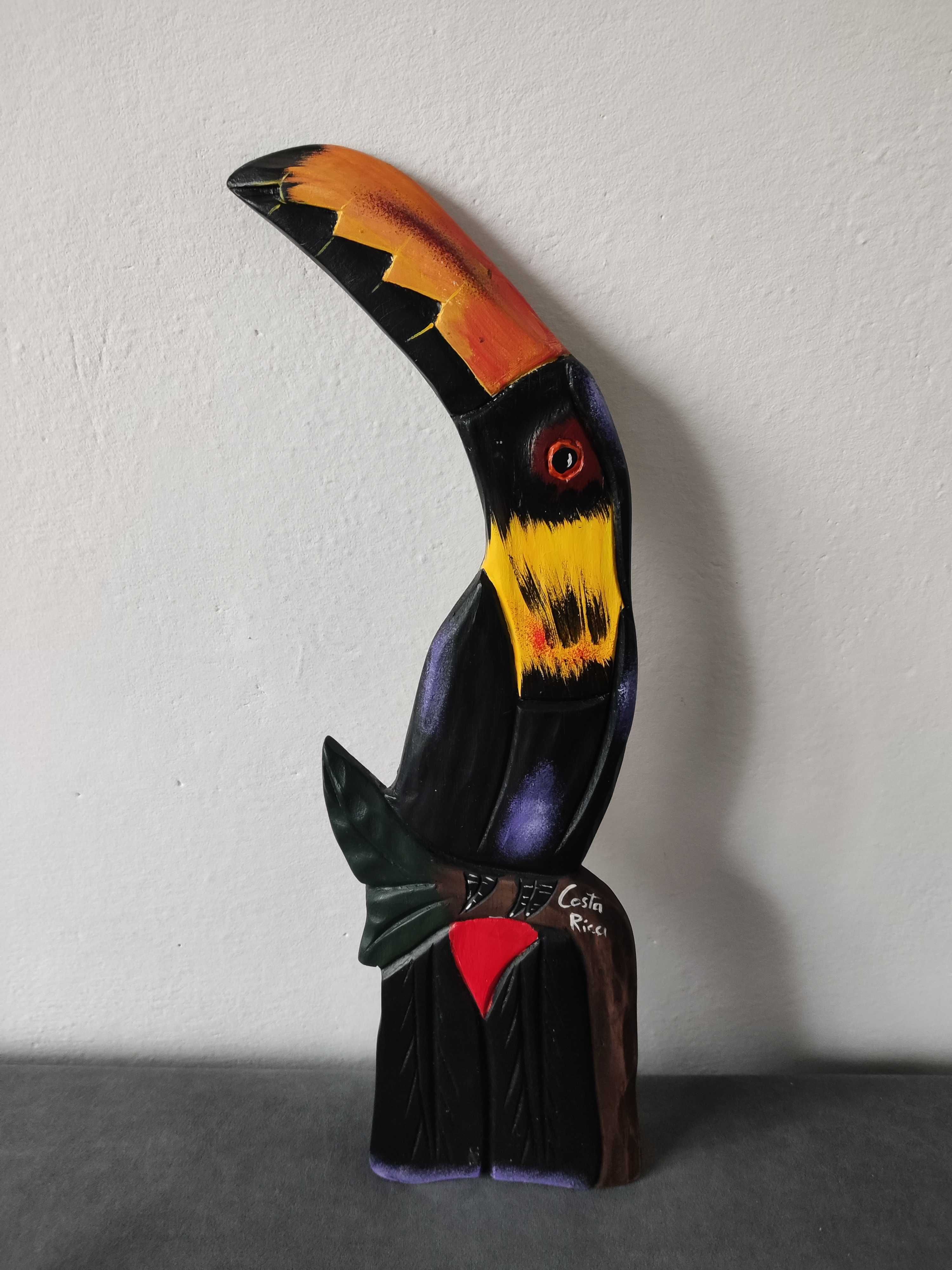 płaskorzeźba z Kostaryki tukan