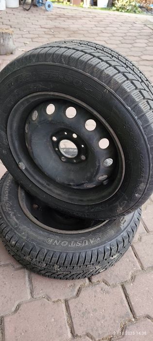 Opony zimowe 175/65 R14 z felgami