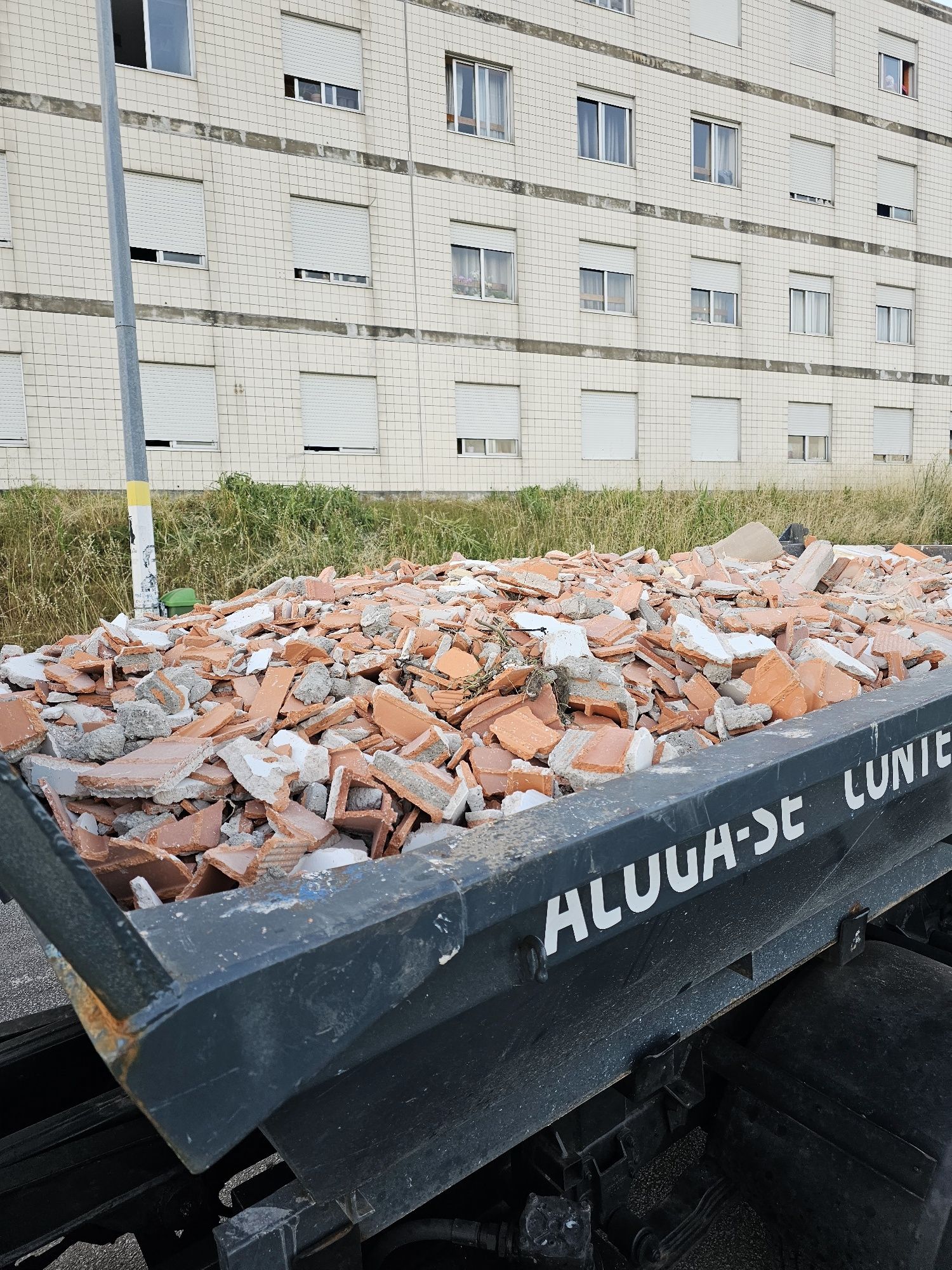 Alugo contentores