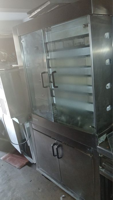 Grelhador de frangos a gás