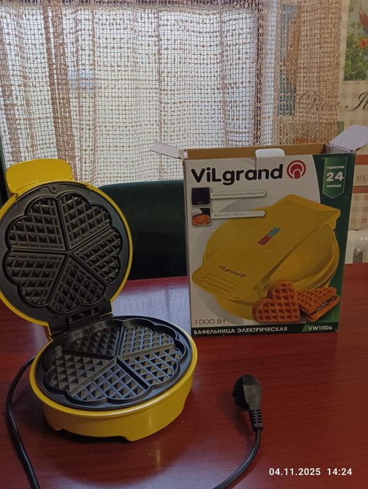 Классная вафельница.