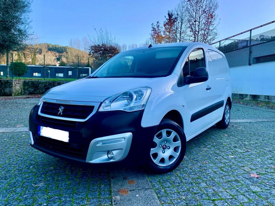 Peugeot Partner 1.6 Hdi 100cv GPS/3Lug./AC