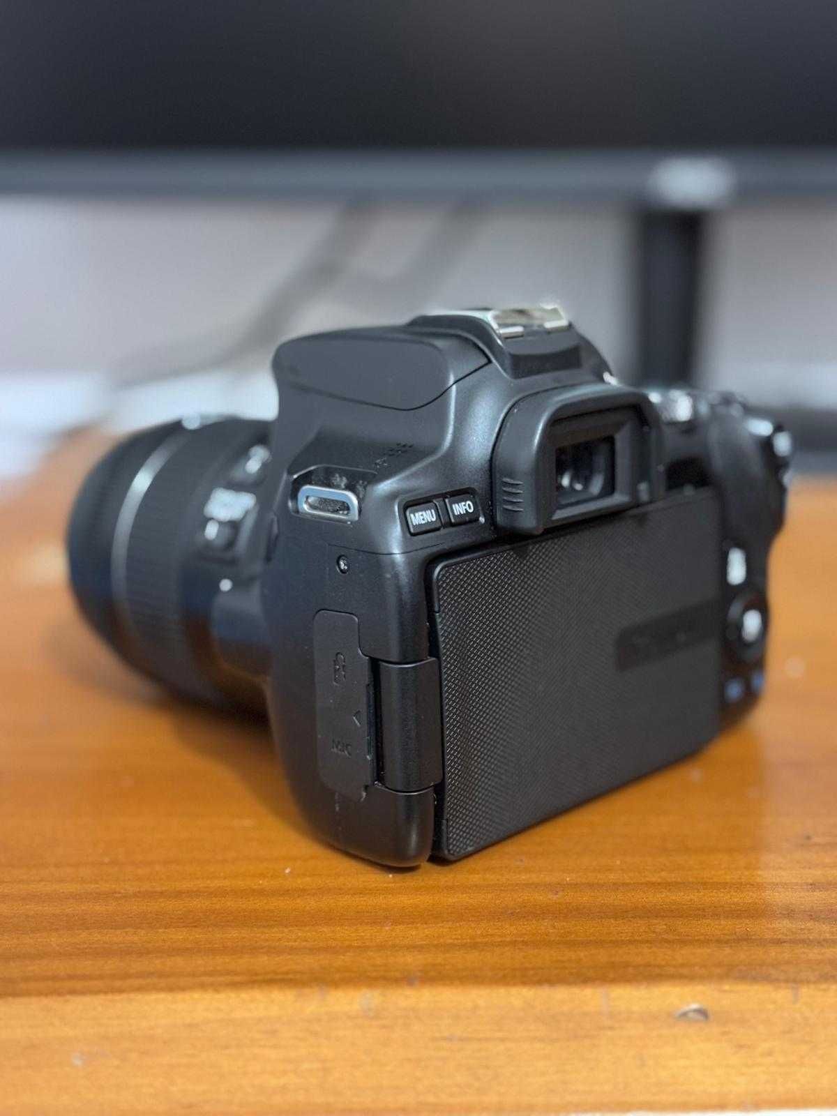 Canon EOS 250D com 2 lentes (lente 50 mm 1.8 e lente 18-55mm)