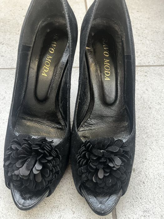 Czarne skórzane szpilki open toe Brawo Moda 39