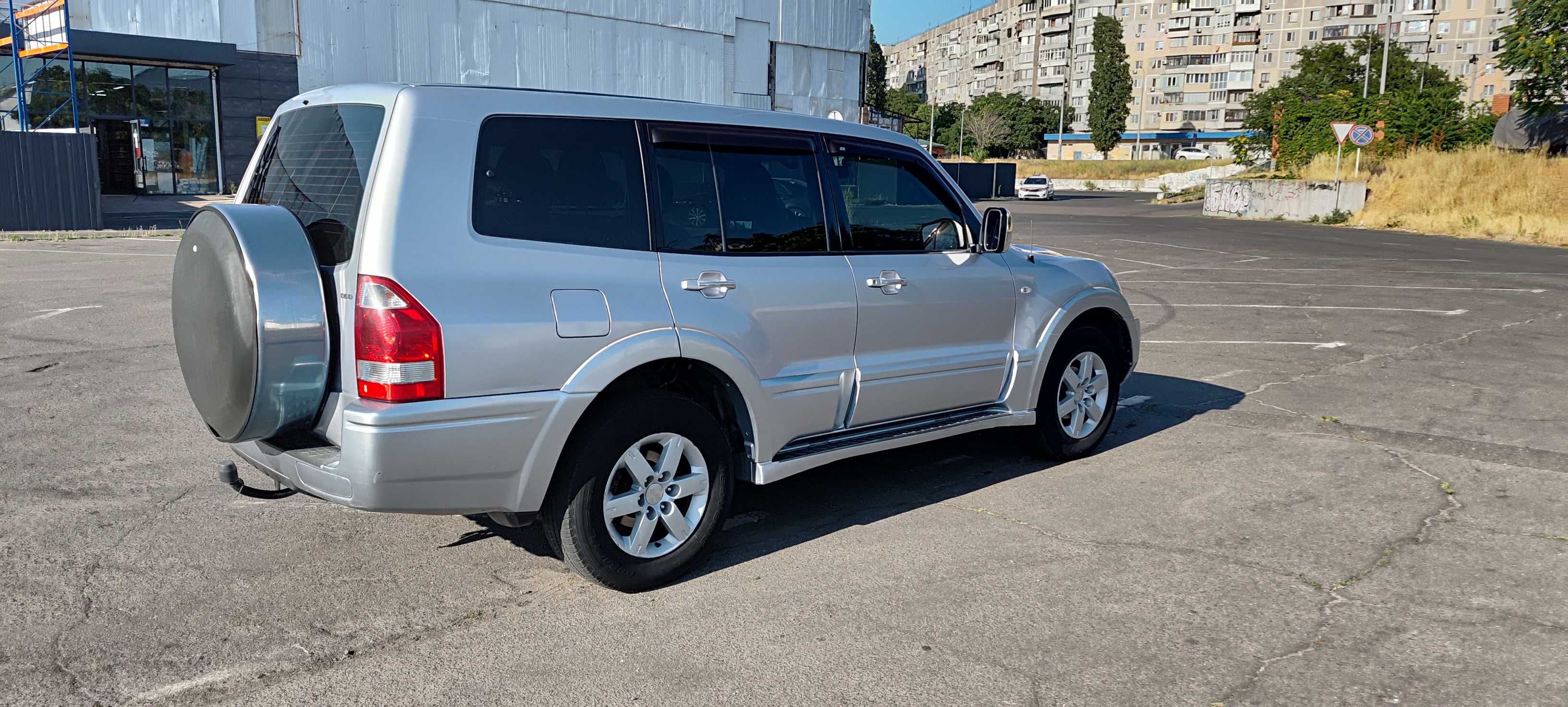 Продам авто Mitsubishi Pajero 2006