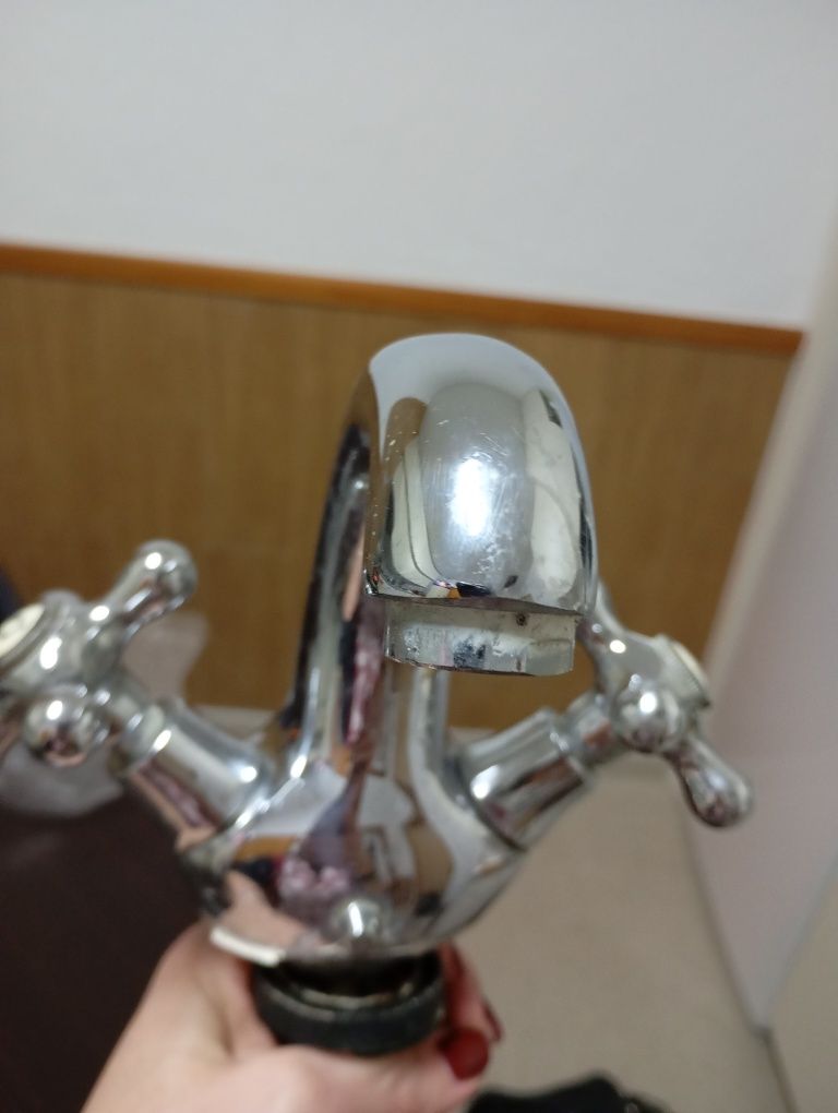 Torneiras de inox ao incrível preço de 10€cada