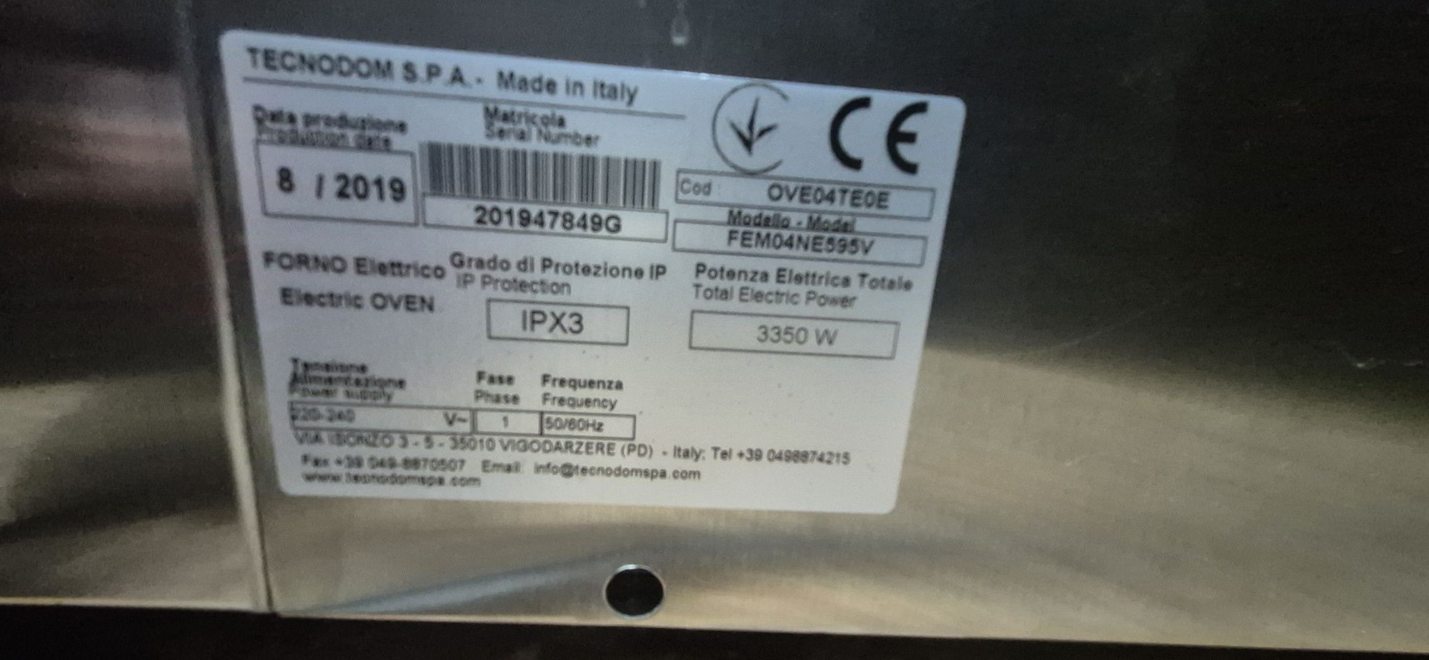 Конвекційна піч FEM04NE595V Tecnodom