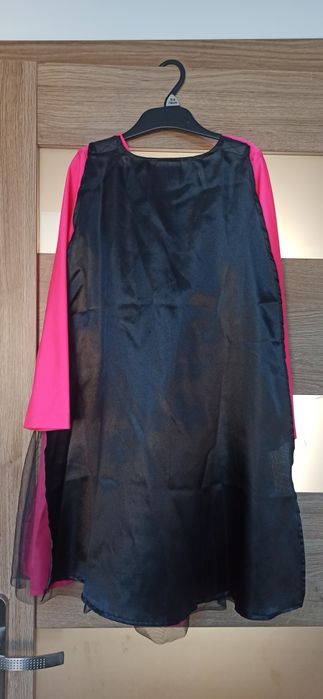 Strój Batmanki r.122-128, 6-8 lat