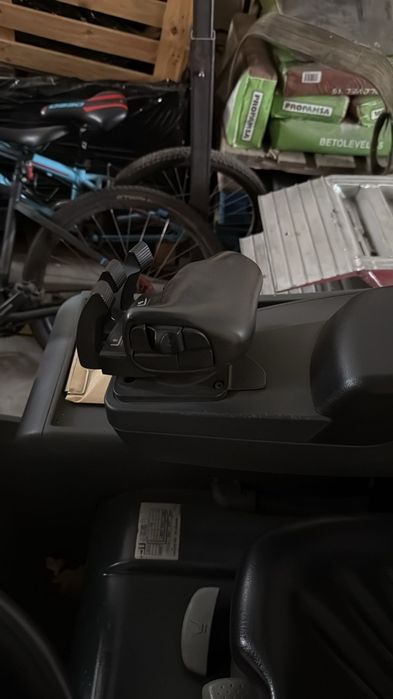 Vendo empilhador eléctrico
