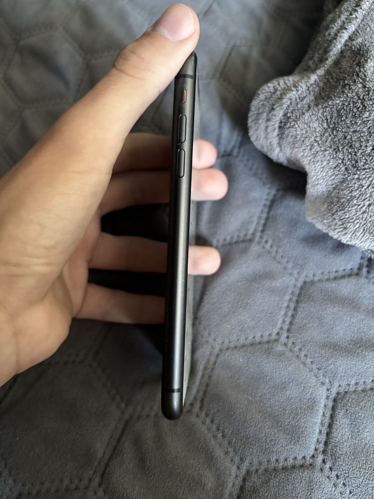 Iphone 11 bez wad