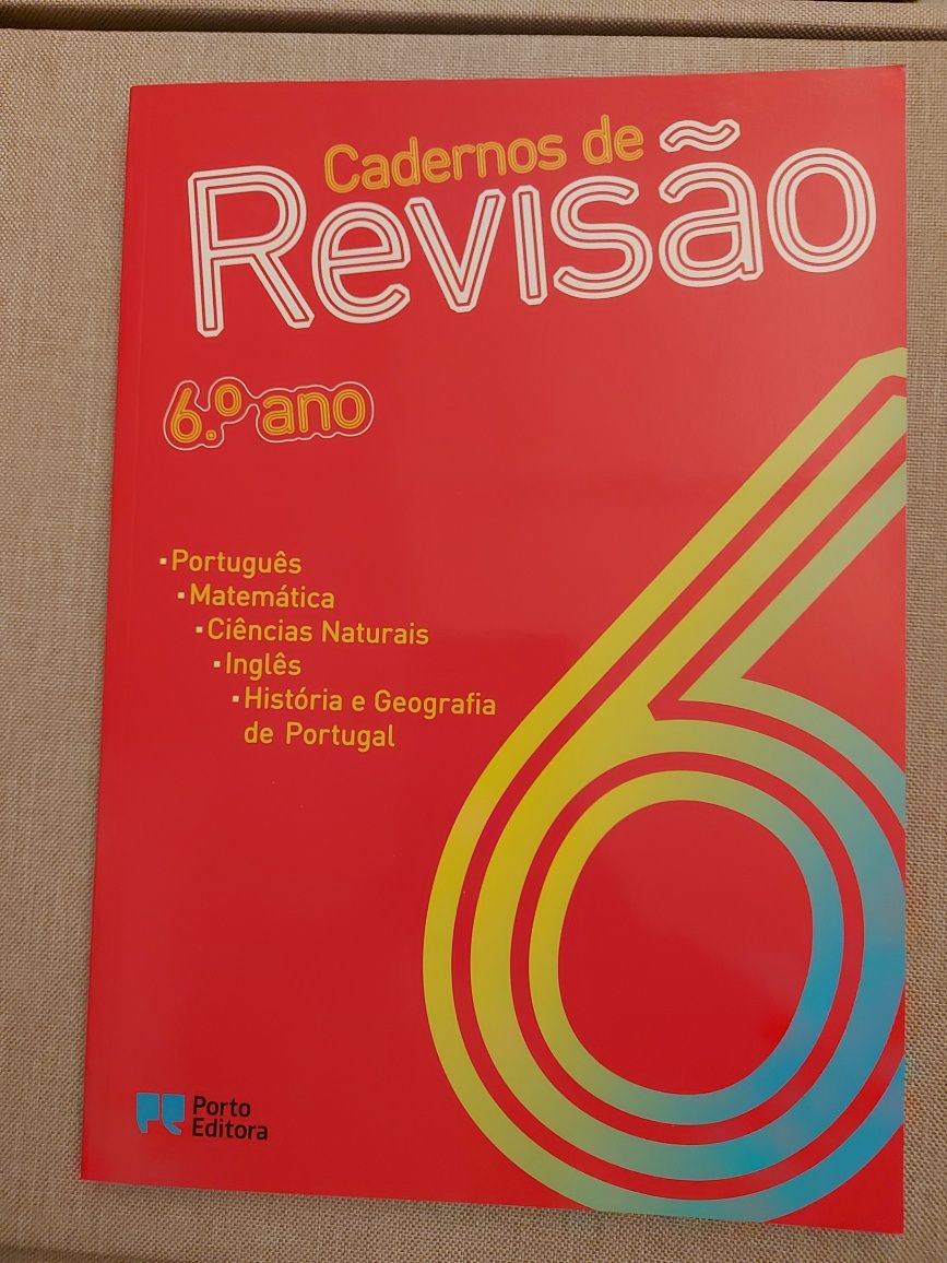 Diversos livros de estudo