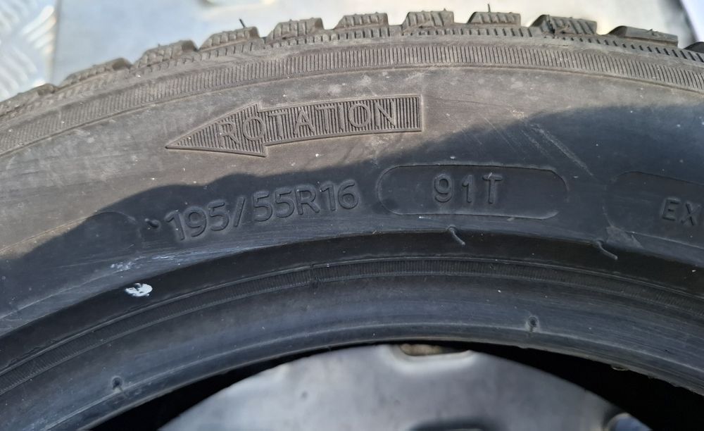 195/55R16 Michelin * Opony zimowe * 7.4mm Bieżnika * Rant * 015K