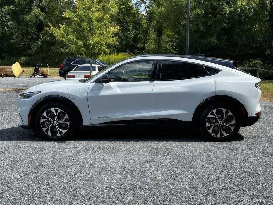 Ford Mustang Mach-E Premium      2021