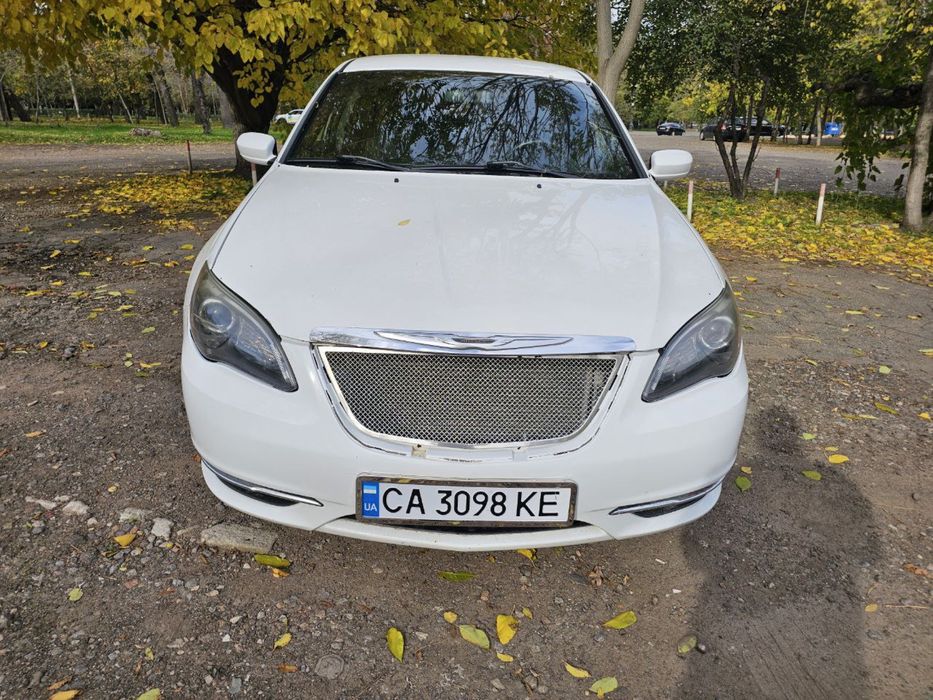 Chrysler 200 в отличном состоянии
