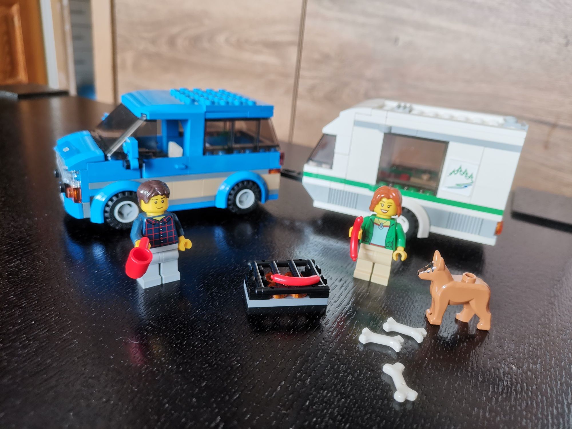 Lego City 60117 van z przyczepą