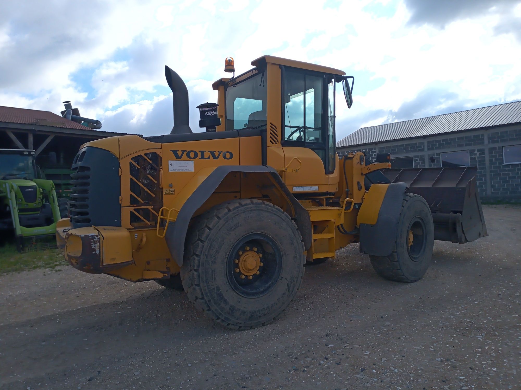 Volvo L60F cat 90 JCB 110