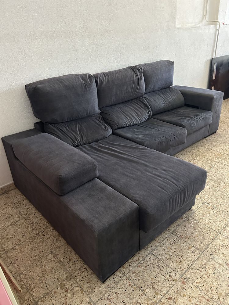 Sofa cizento escuro 3 lugares + puff