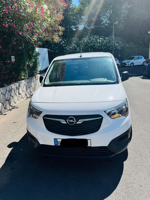 Opel combo 1.5 L2H1 2023