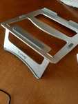 Suporte tablet ou portátil leve TOOQ