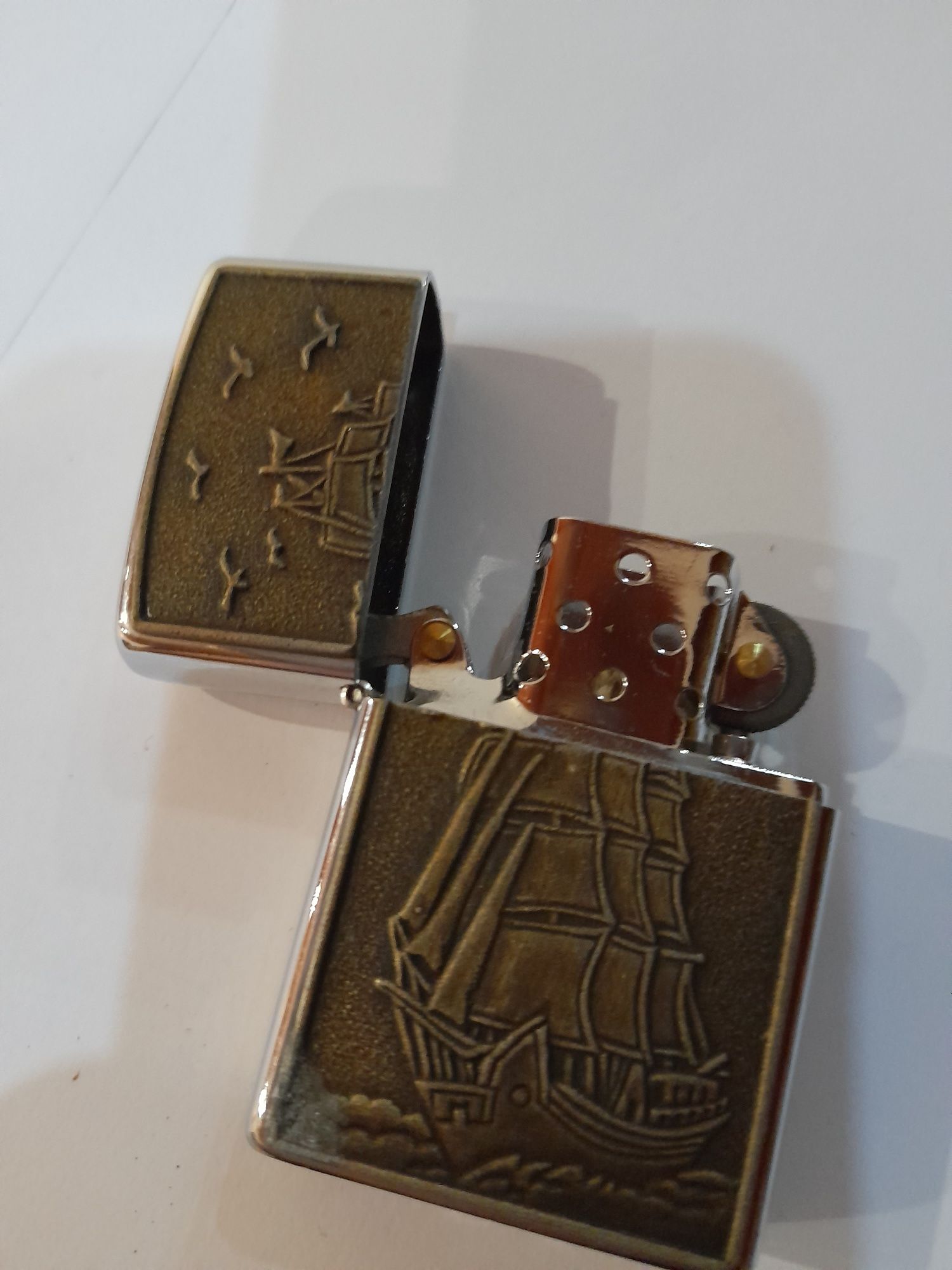 Isqueiro tipo Zippo