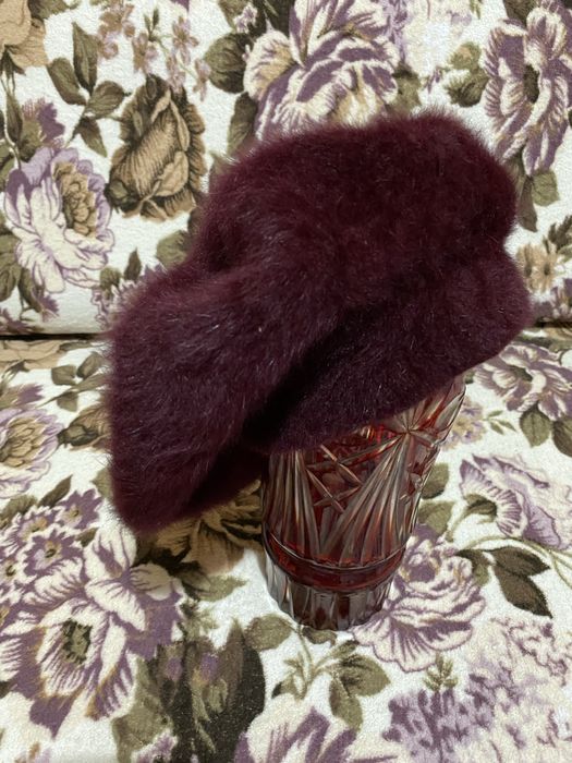 Продам женский ангоровый берет