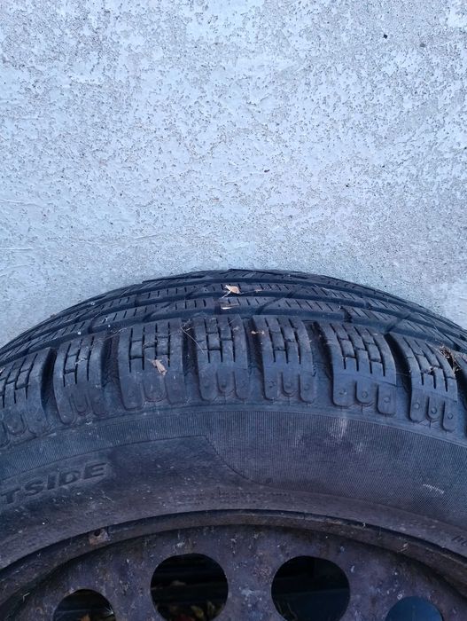 Koła stalowe , opony zimowe Pirelli 205x55x16