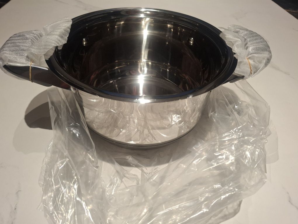 Garnek 2,75l Ambition nowy