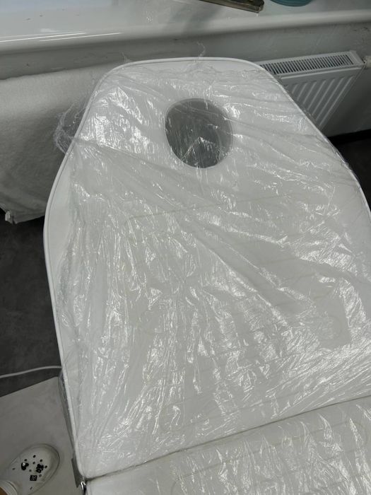 Професійні кушетки для масажу, косметології