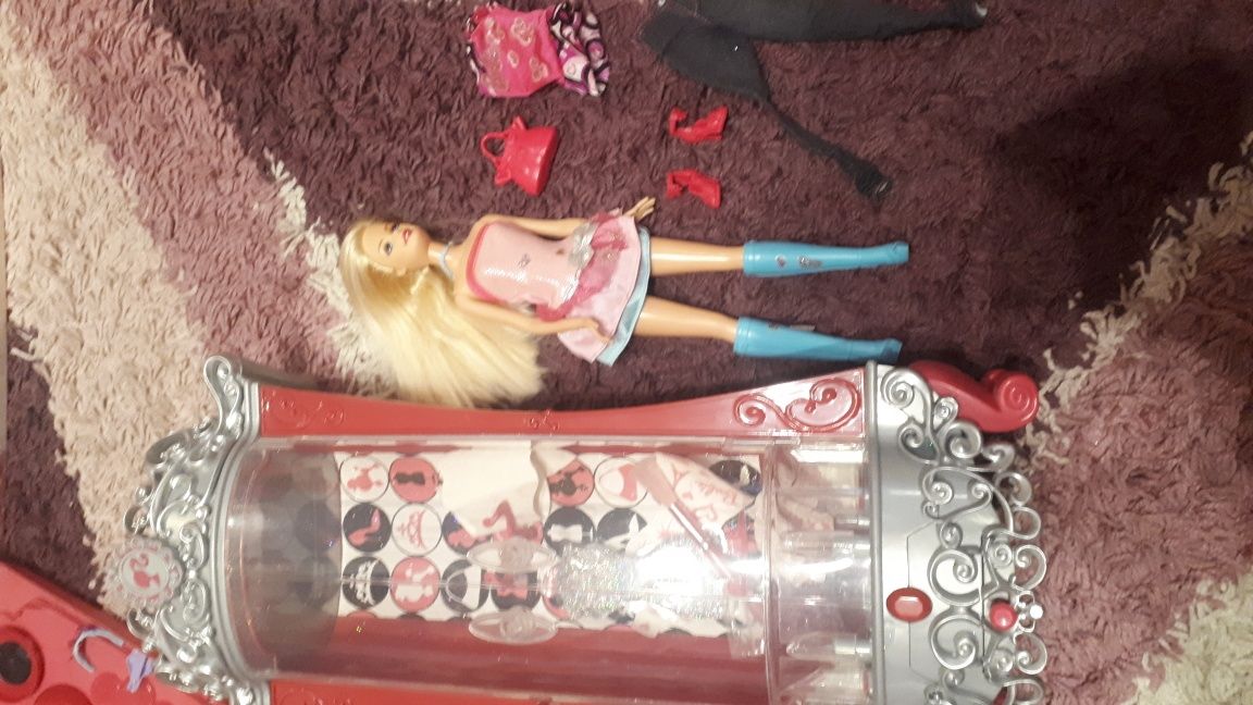 Rewelacyjna Szafa brokatująca Barbie + lalka Barbie