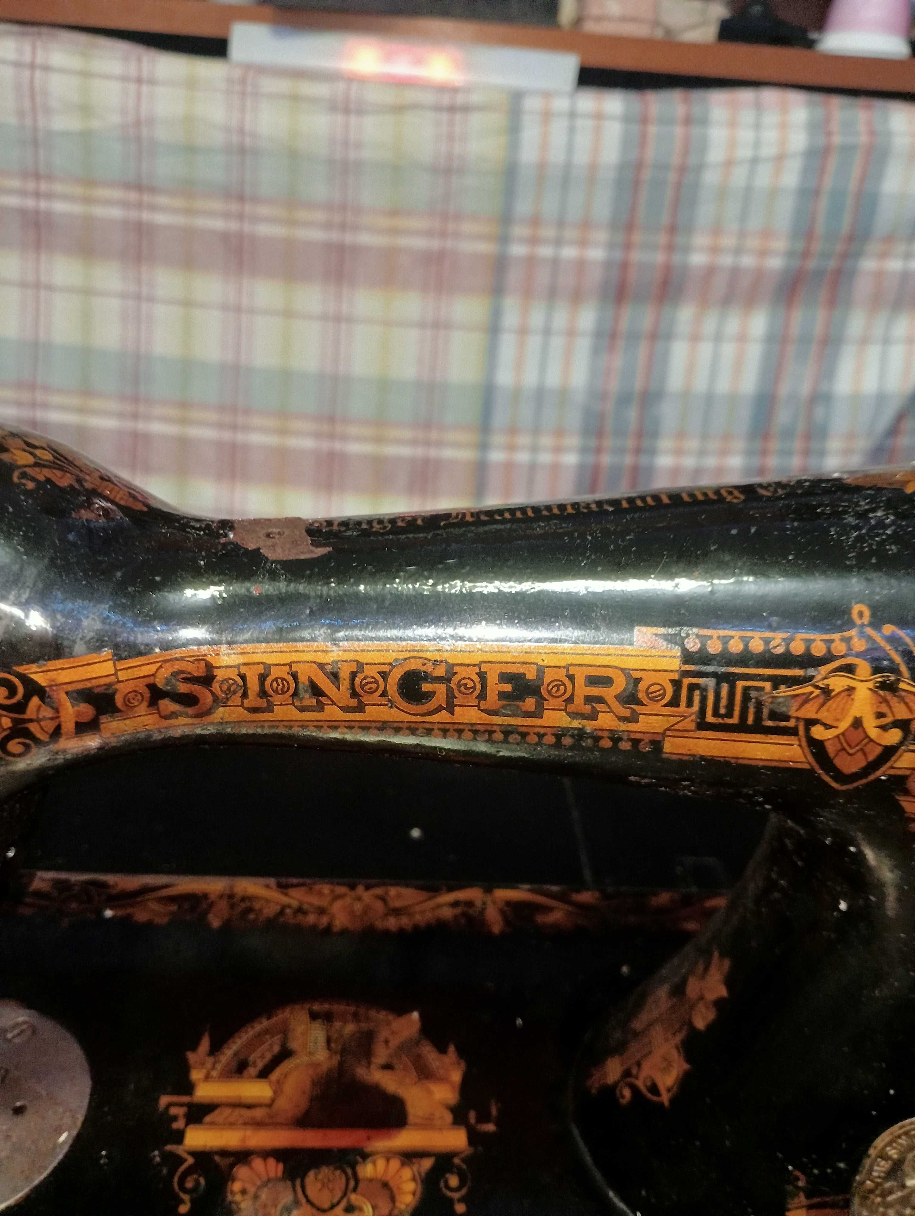 Maquina de costura Singer em ótimo estado