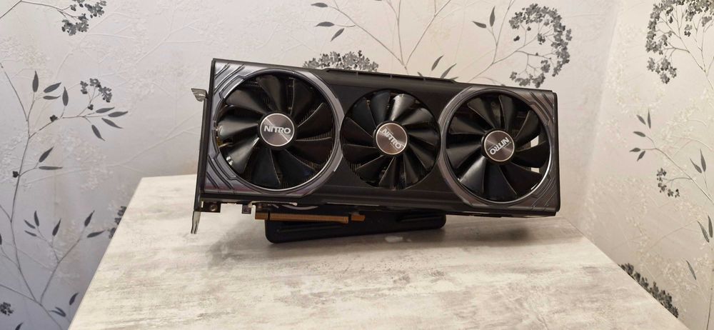 Відео карта Vega 5600